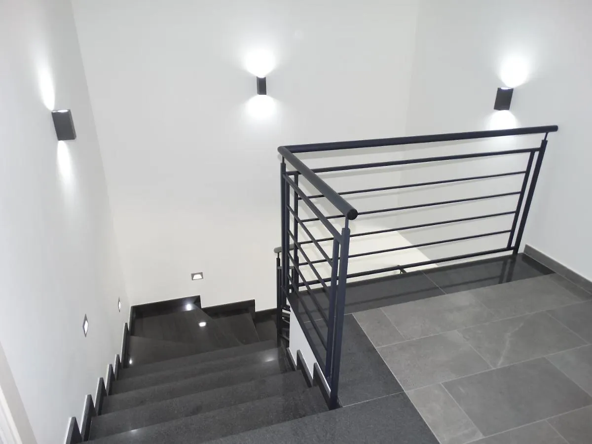 Villa Milicia ألتافيلا ميليتشا